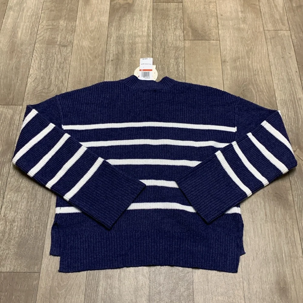 Womens NWT Hippie Rose‎ Stripe Crewneck Pullover Sweater